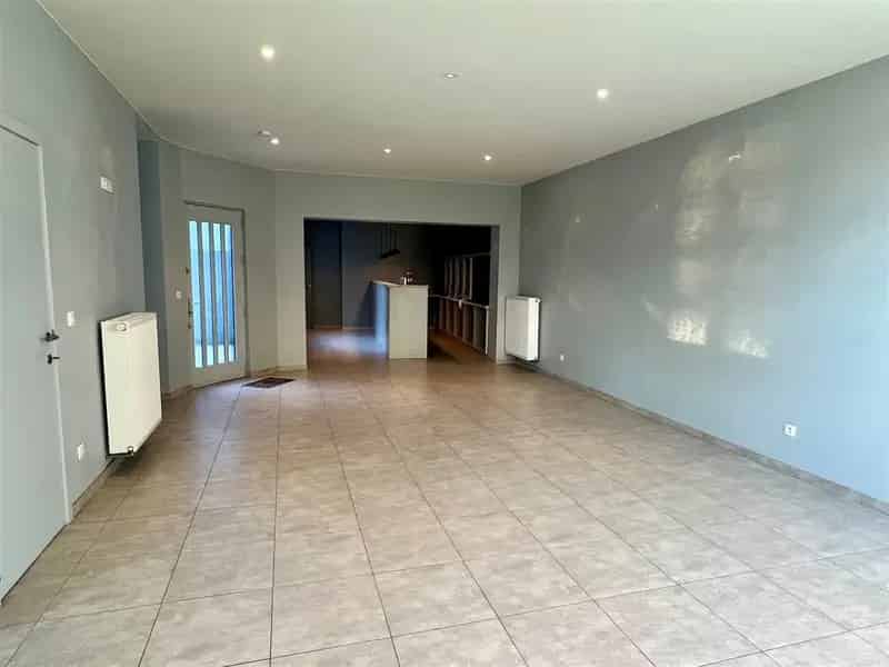Huis te koop: 3 slaapkamers, garage en tuin