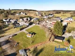 Grond te koop met tuinhuis Wibrin