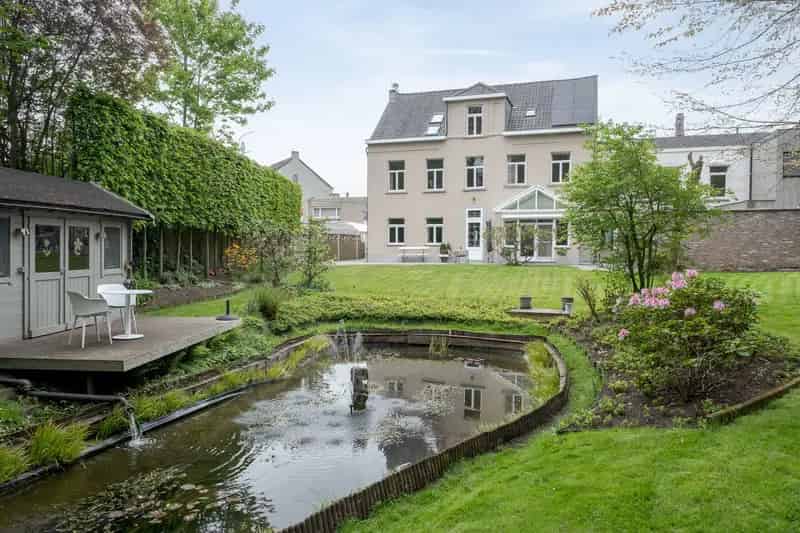 Huis te huur Moerbeke: Gerestaureerde Meesterwoning met Parktuin