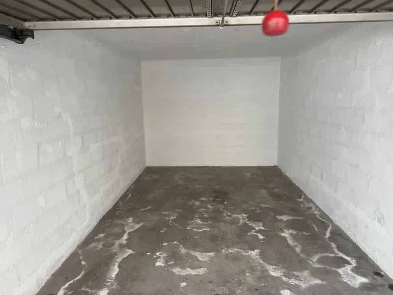 Garagebox te Huur Vorst - Beveiligde Garage Domeinlaan