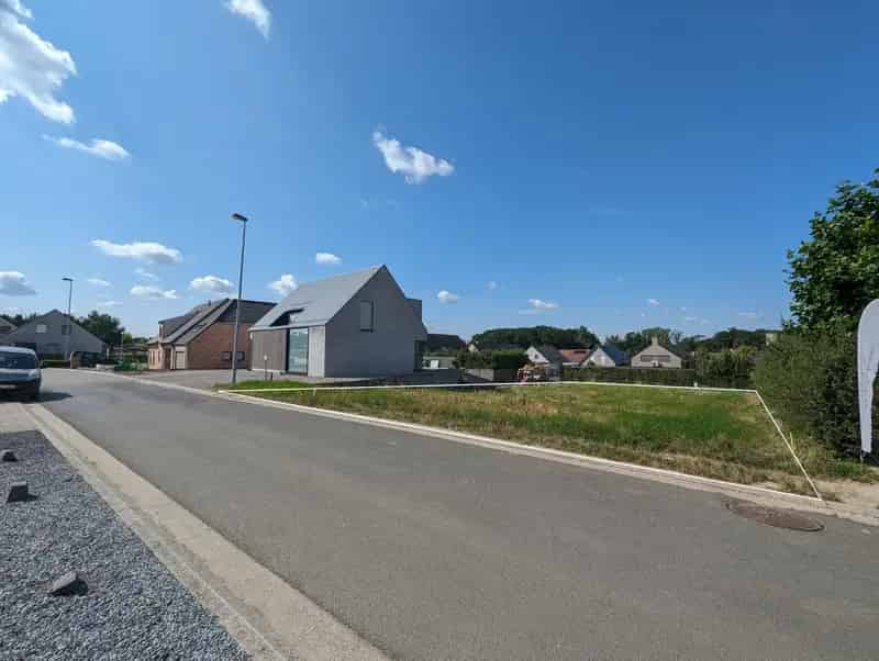 Bouwgrond te koop Zonnebeke 751m²