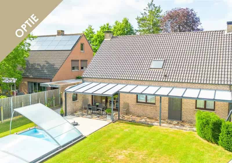 Vrijstaande Villa met Zwembad te Turnhout