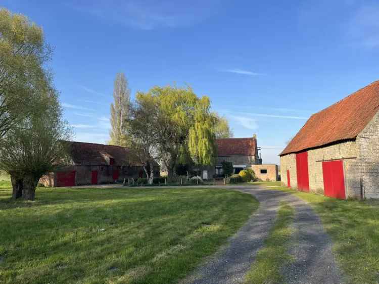 Huis te huur: Hoeve met bijgebouw en open zicht