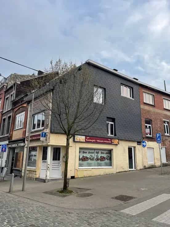 Huis Te Koop Sainte-Marguerite: Appartement 3 slaapkamers + Commercieel Pand