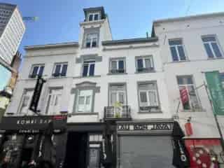 Huis te koop Brussel Zavel - Handel en Woning