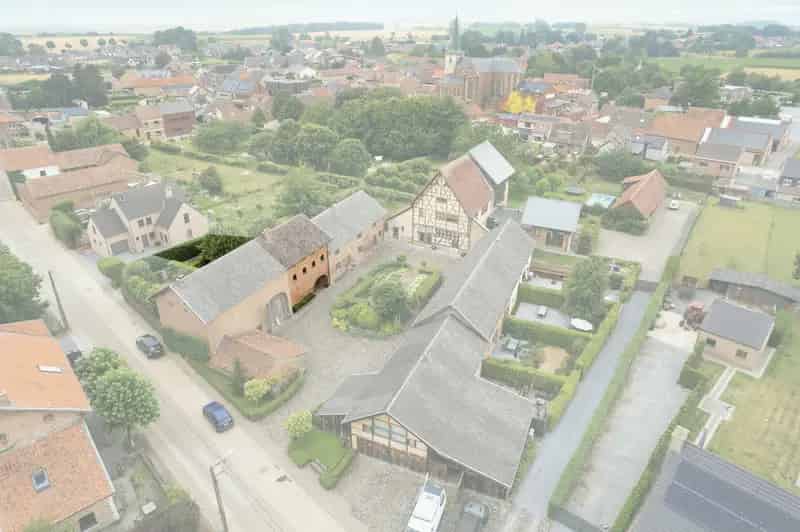 Huis te koop Millen: Authentieke gezinswoning in historische vierkantshoeve