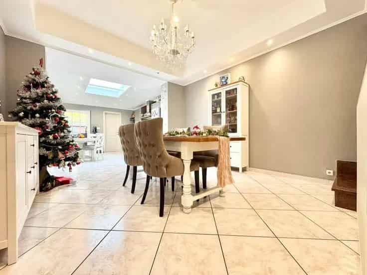 4 Slaapkamer Huis Te Koop Gerenoveerd Zuidwest Tuin