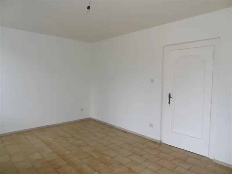 Gerenoveerde woning 2 slaapkamers garage tuin