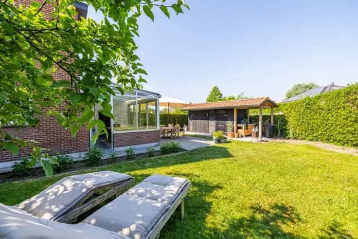 Huis Te Koop Rustige Omgeving 3 Slaapkamers Grote Parking