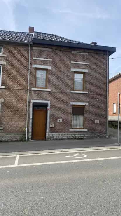 Huis Te Koop 3 Slaapkamers Grote Tuin Garage
