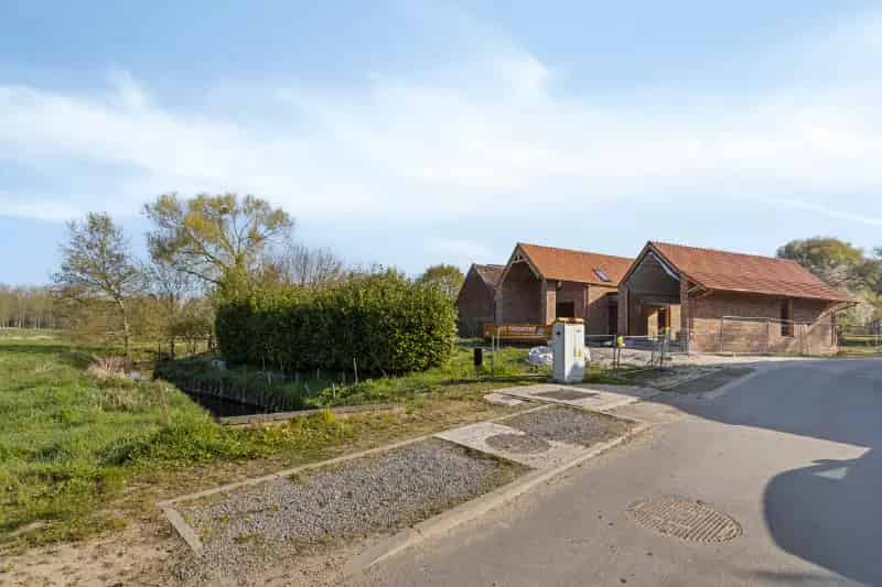 Huis te Koop Denderbelle: Ruime Casco Nieuwbouwwoning