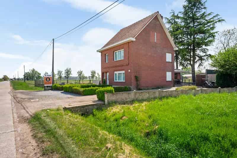 Vrijstaand Huis 4268m2 Perceel Landelijk Uitzicht Te Moderniseren