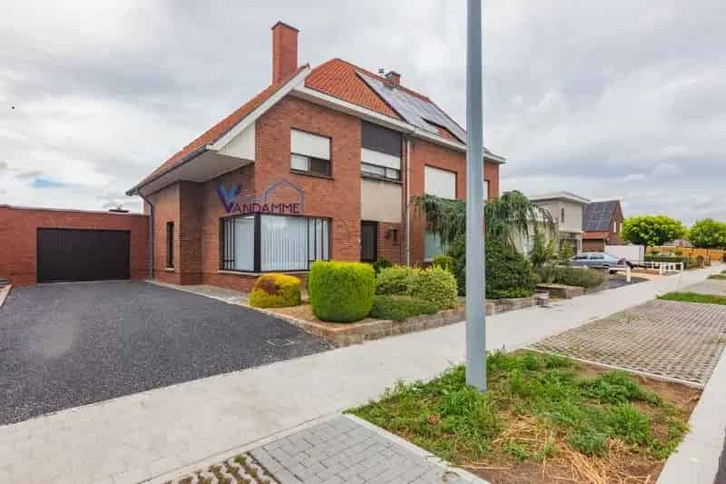 Lichtrijke woning te moderniseren 480m² nabij Gavers