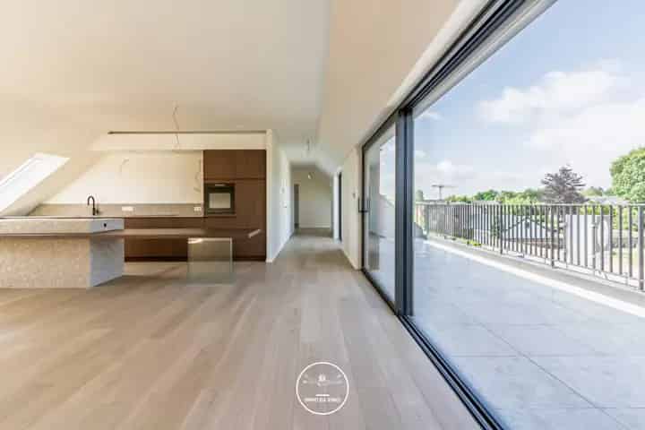 Penthouse te koop Destelbergen: Rust en natuur nabij winkels en scholen