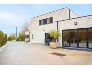 Villa te koop Ingelmunster - Luxe Woning met Commerciële Loods