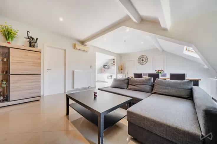 Appartement 94m2 te koop - gerenoveerd - 2 slaapkamers - 2 parkings