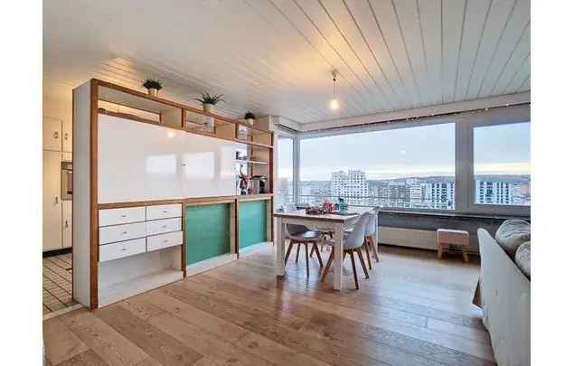 Huur 2 slaapkamer appartement van 128 m² in Liège