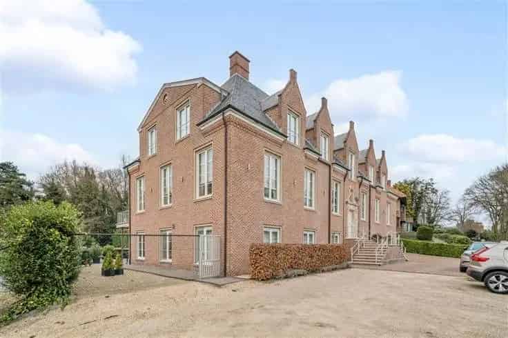 Luxe Villa Appartement Genk 280m2 Terras Tuin Garage