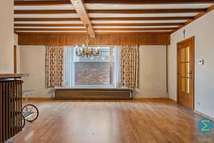 Koop woning in Arendonk met 3 kamers op een perceel van 302m²