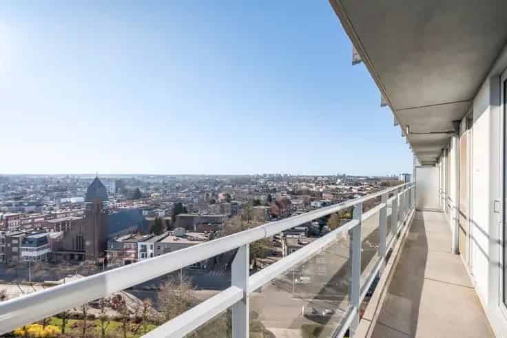 Gerenoveerd Appartement Berchem - Uitzicht - 2 slaapkamers