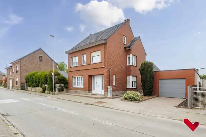 Halfopen Bebouwing te renoveren 3 slaapkamers Boutersem