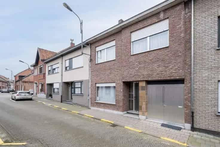 Huis Te Koop Mariekerke: Ruime 4 Slaapkamers, Garage en Tuin