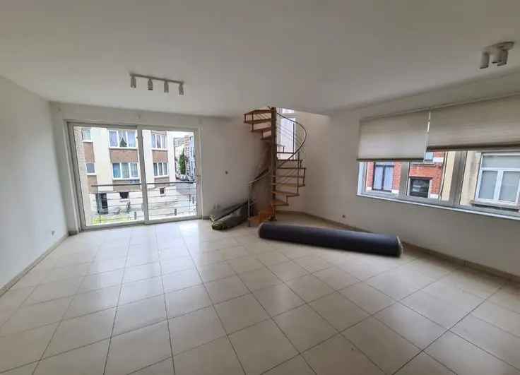 Duplex Appartement te huur 1 slaapkamer rustig gelegen