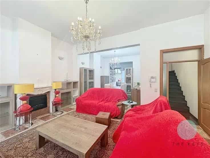 Huis te Koop Wiener 4 slaapkamers 283m² Tuin Garage