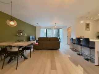 Gelijkvloers Appartement te Huur Sint-Lambrechts-Woluwe 100m²