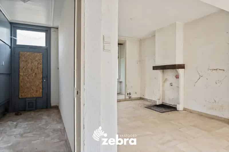Te renoveren woning met 5 slaapkamers en veel potentieel in Sint-Michiels!
