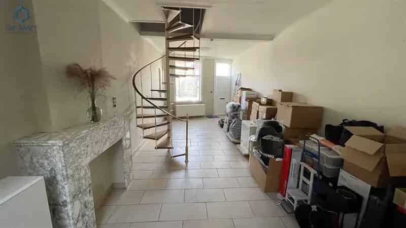 Huis te koop in Moerbeke 2 slaapkamers tuin garage