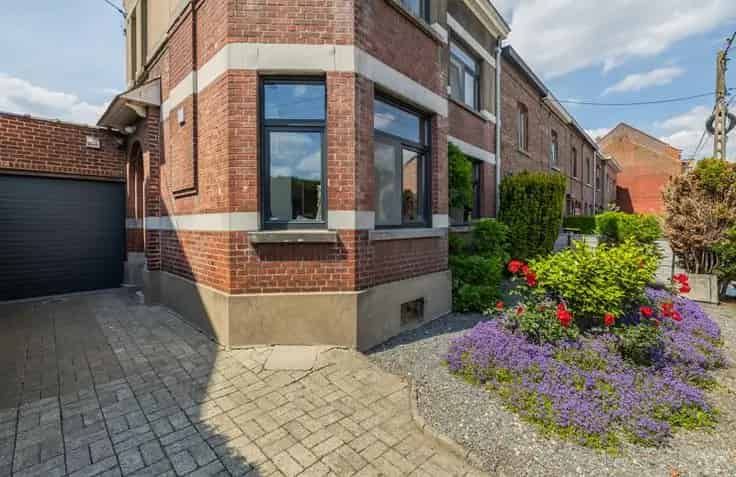 Huis te Koop Saint-Ghislain: Charmante woning jaren 30