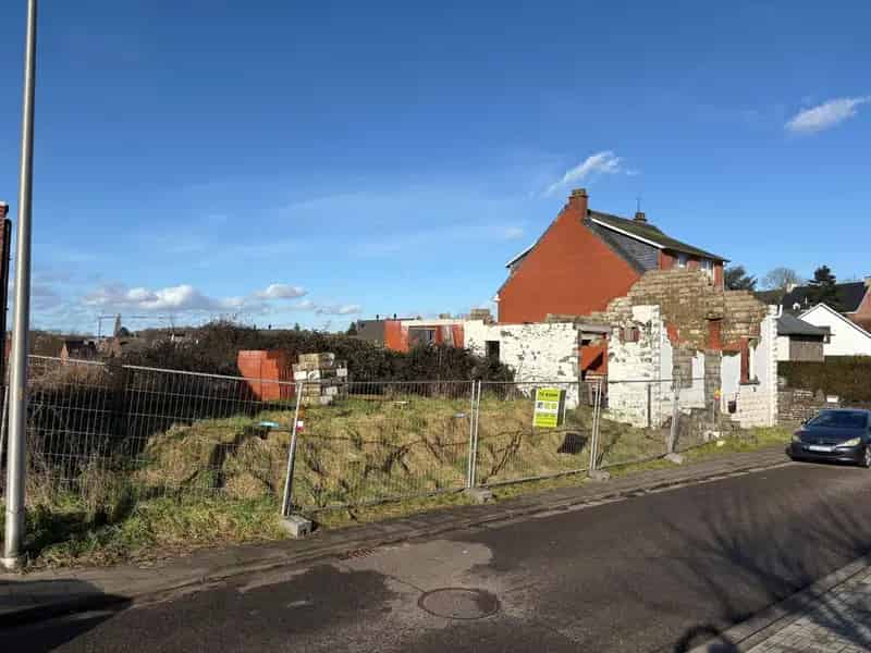 Grond te huur in centrum Velm 4a 55ca