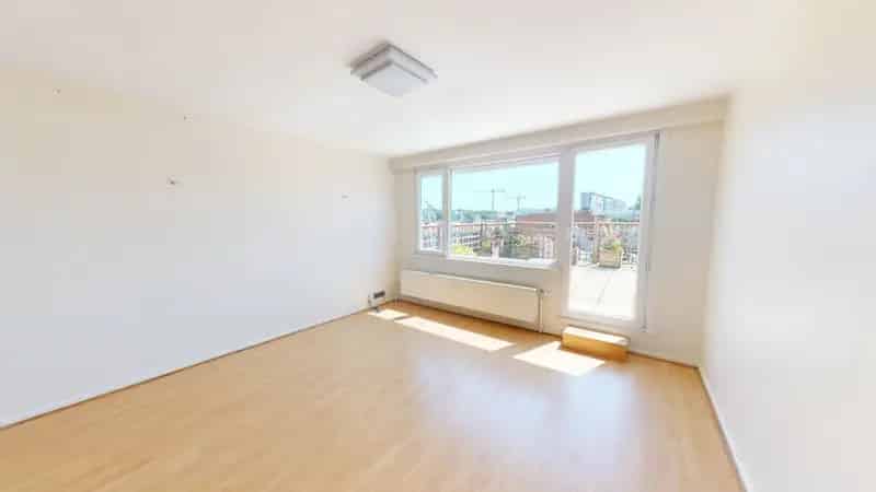 Studio Schaerbeek Meiser 35m2 Terras 25m2  Penthouse
