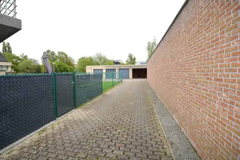 Garagebox te Kessel Centrum