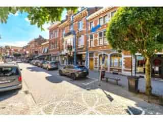 Handelspand met Appartement te Koop Visé