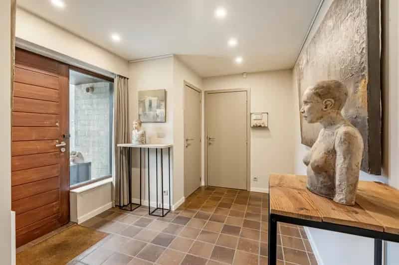 Architectenwoning 5 slaapkamers Rustig gelegen 17a
