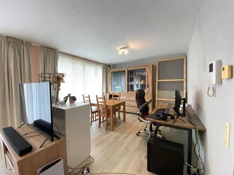 Appartement te Huur Oosteeklo