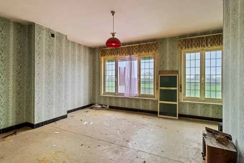 Huis te koop Markegem: renovatieproject nabij Baliekouter
