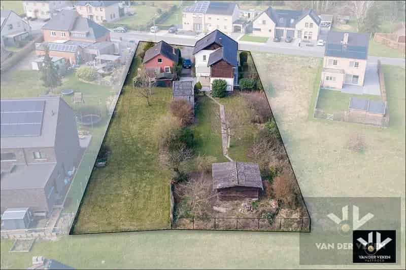 Huis te koop Diepenbeek: Multifunctioneel eigendom met twee wooneenheden