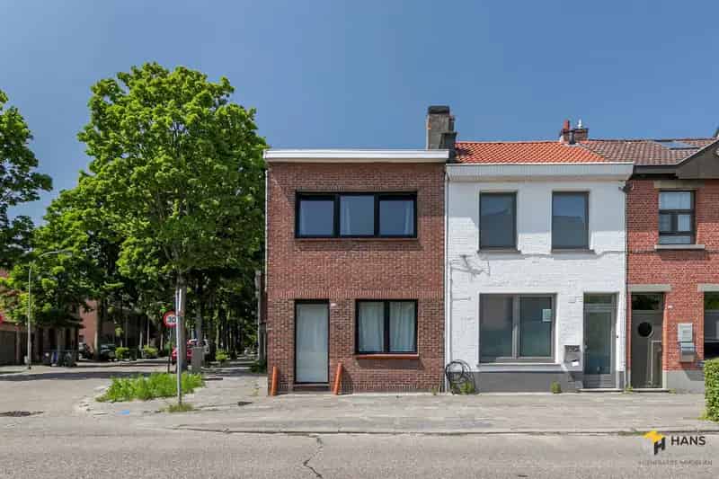 Huis te koop Brasschaat 2 slaapkamers garage tuin