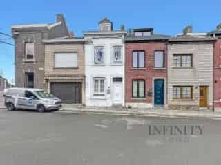 Huis te koop Seraing - Gerenoveerde 2 gevels