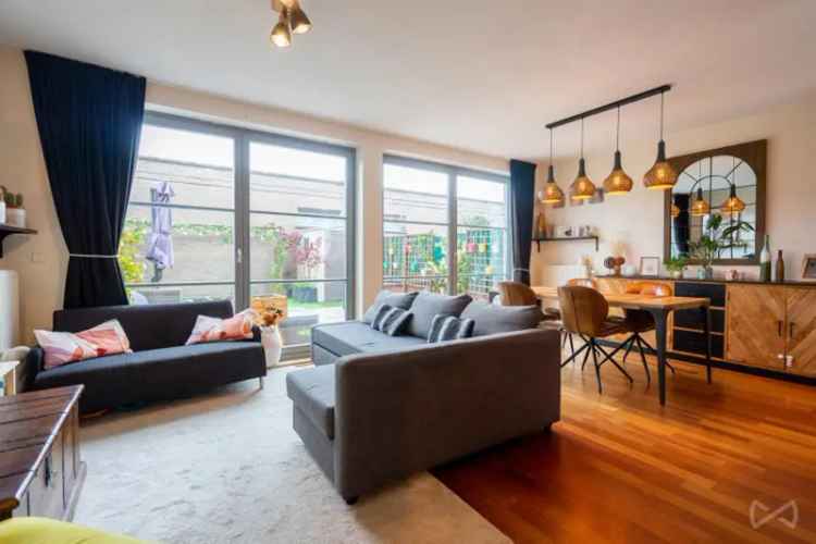 Appartement huren in Uccle met twee slaapkamers en groot terras