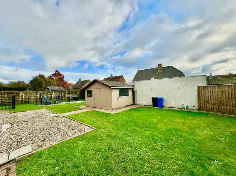 Huis te koop ruime gezinswoning te Ertvelde met 3 slaapkamers en studio