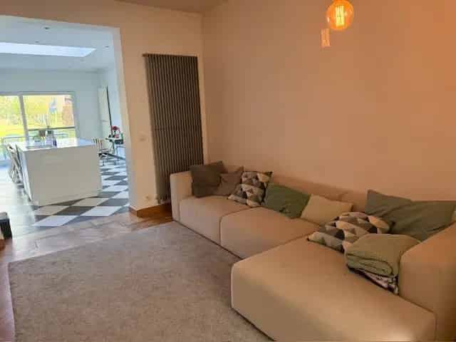 Huis te huur Lebbeke: Ruime woning met tuin
