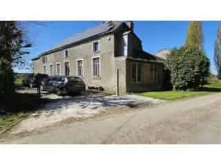 Huis te koop Angreau - 2 slaapkamers - tuin - grote zolder