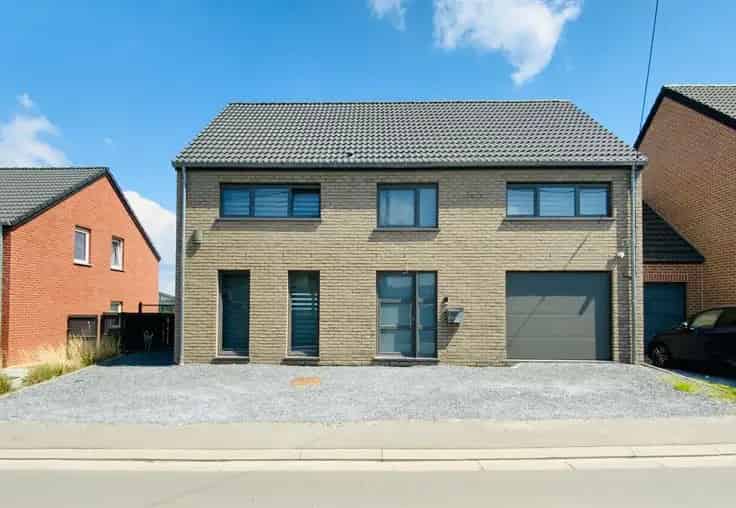 Nieuwbouwhuis 4 slaapkamers Rustige omgeving