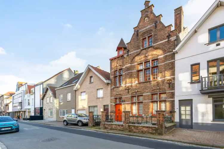 Knokke : Te renoveren Burgerhuis