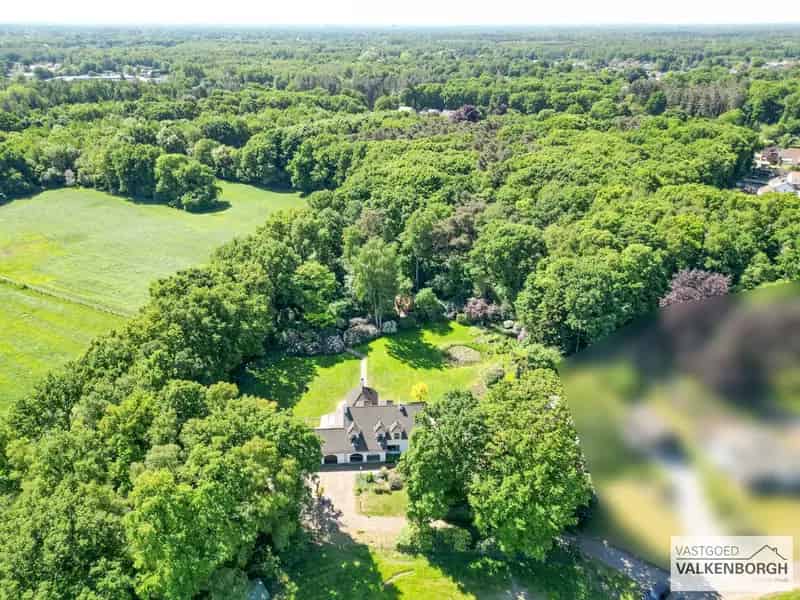Huis te koop: Exclusieve woning met 4 slaapkamers en 2,4ha grond