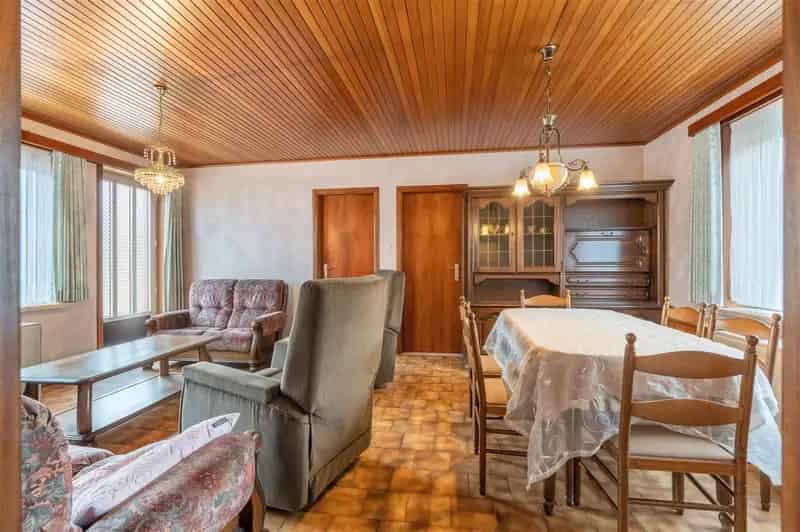 Te renoveren woning Lummen groot perceel